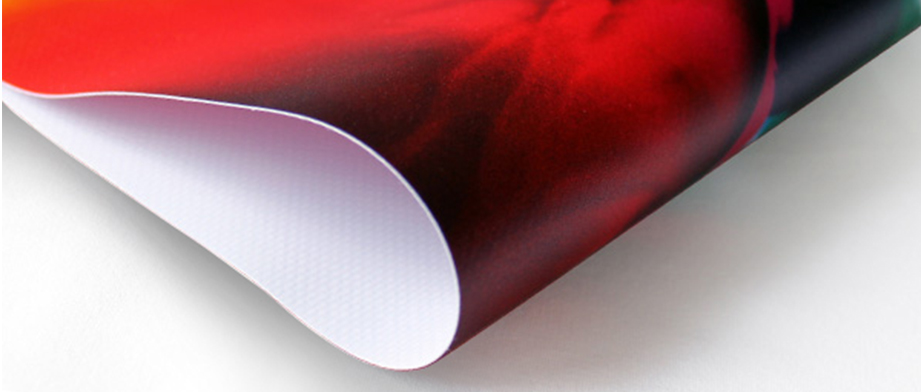 Bannerdruck und Planendruck auf Backlit PVC zur Hinterleuchtung mit Brandschutzzertifizierung (B1)
